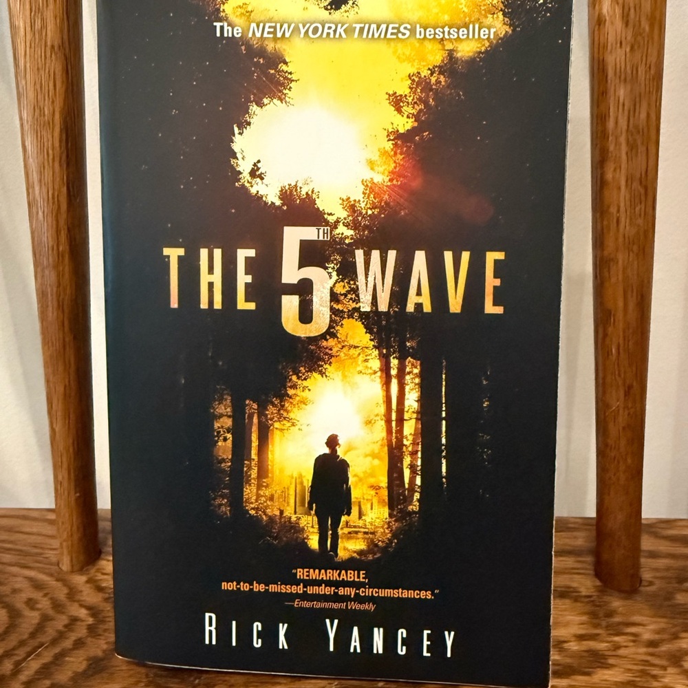 The 5th Wave Book New York Times Bestseller
